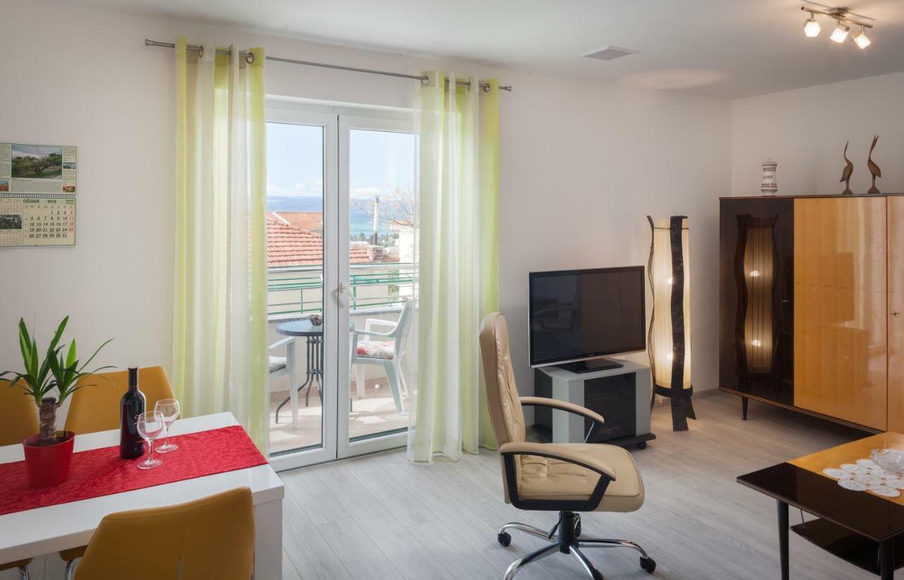 Apartments Turtle Gardens Макарска Екстериор снимка